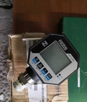 Лот: 25028314. Фото: 1. Манометр APZ 3410G-G-B-1500-D-720-F-A-00. Лабораторное оборудование, реактивы