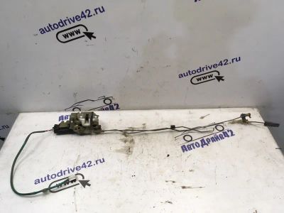 Лот: 21713138. Фото: 1. замок двери Mazda Demio DW3W. Двигатель и элементы двигателя