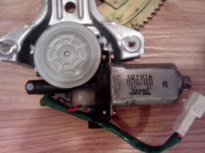 Лот: 4180264. Фото: 1. Стеклоподъемник Toyota Carib передний... Салон