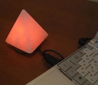 Лот: 3258674. Фото: 1. USB лампа из Гималайской розовой... Другое (аксессуары)