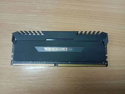 Лот: 25743818. Фото: 1. Память оперативная DDR4 Corsair... Оперативная память