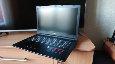 Лот: 12742639. Фото: 1. Великолепный ноутбук MSI GP72M... Ноутбуки