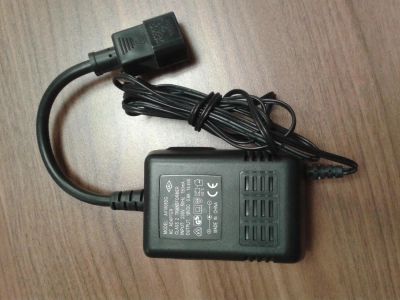 Лот: 2086109. Фото: 1. Блок питания (AC/DC Adapter) 18V... Зарядные устройства