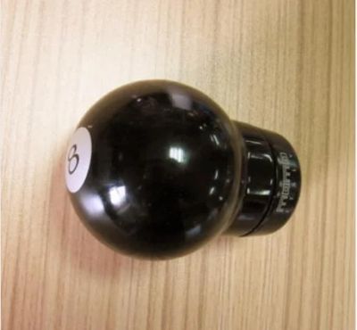Лот: 4148291. Фото: 1. Ручка КПП Momo "8 ball". Детали тюнинга