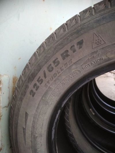 Лот: 16681561. Фото: 1. Michelin Latitude X-ice 225/65... Шины
