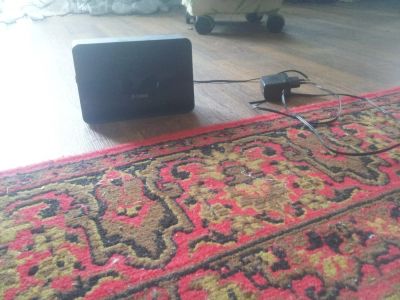 Лот: 9854619. Фото: 1. wi-fi роутер. Маршрутизаторы (роутеры)