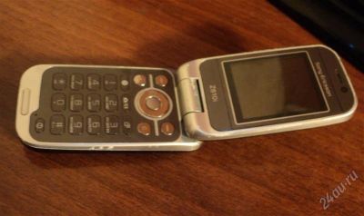 Лот: 1098611. Фото: 1. Sony Ericsson z610. Кнопочные мобильные телефоны