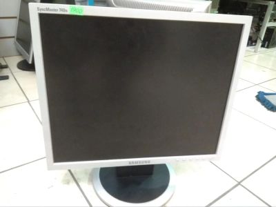 Лот: 11160608. Фото: 1. Монитор Samsung 740n (5254). ЖК-мониторы