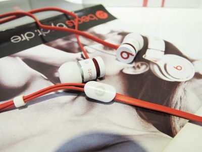 Лот: 9995569. Фото: 1. Наушники Beats UrBeats.Гарантия... Красноярск