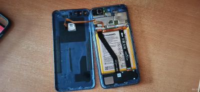 Лот: 16792326. Фото: 1. телефон honor 7c, после стирки. Смартфоны