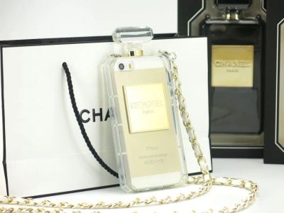 Лот: 4364260. Фото: 1. Чехол для iPhone 5 Chanel. Чехлы, бамперы