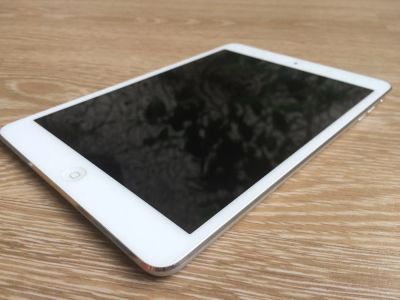 Лот: 5690930. Фото: 1. iPad mini 16gb обмен на компоненты... Планшеты