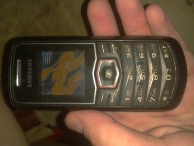 Лот: 3946409. Фото: 1. на запчасти samsung. Кнопочные мобильные телефоны