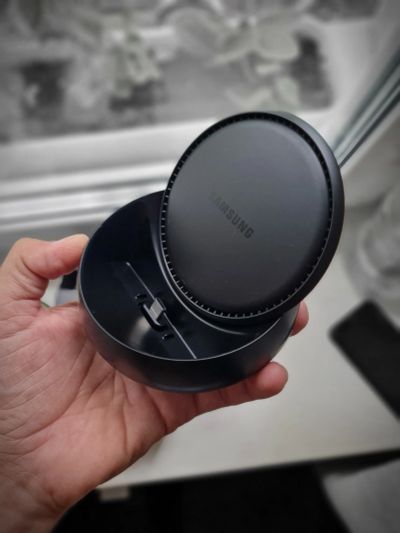 Лот: 23231105. Фото: 1. Samsung Dex станция. Зарядные устройства, блоки питания, адаптеры сетевые для смартфонов
