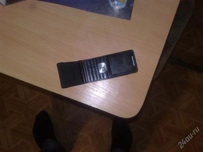 Лот: 1708918. Фото: 1. Сони эриксон W350 Под востановление... Кнопочные мобильные телефоны