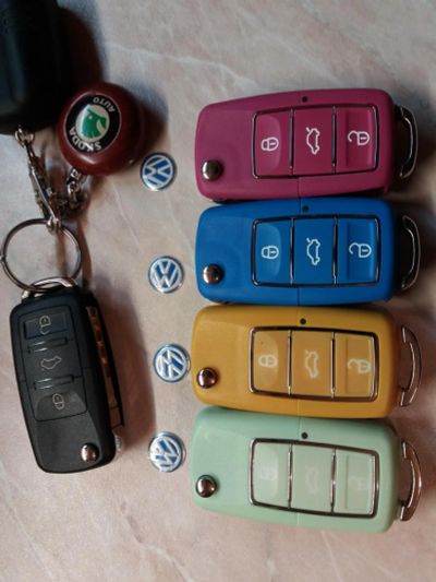 Лот: 10690446. Фото: 1. Выкидной ключ Volkswagen, Skoda. Другое (оснащение, оборудование, аксессуары)