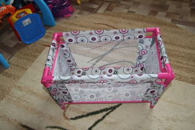 Лот: 8232253. Фото: 1. Большая кроватка для куклы. Куклы и аксессуары
