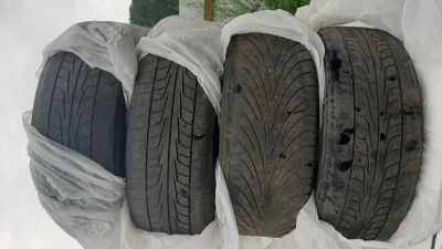 Лот: 14324330. Фото: 1. Комплект шин 215/45/17. Шины