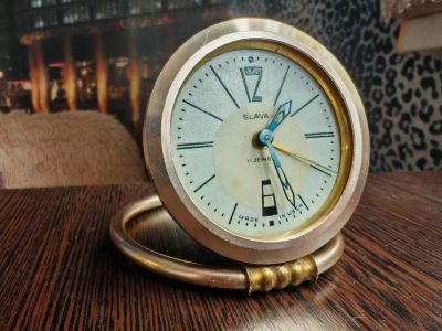 Лот: 25897668. Фото: 1. Часы будильник SLAVA СССР. Механика... Часы настенные, настольные
