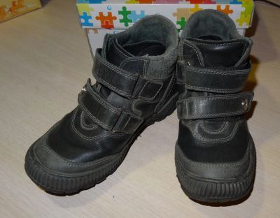 Лот: 12079728. Фото: 1. Ботинки на мальчика (28 р-р). Ботинки