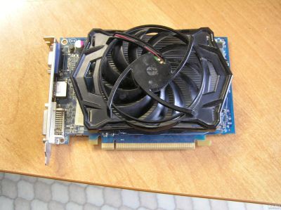 Лот: 15397474. Фото: 1. Видеокарта Sapphire Radeon hd... Видеокарты