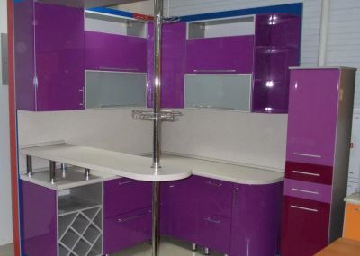Лот: 4842203. Фото: 1. Кухня с барной стойкой лаковая. Кухонные гарнитуры