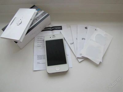Лот: 2398224. Фото: 1. Iphone 4 16 GB White в идеале... Смартфоны