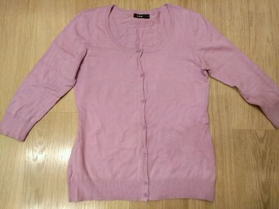 Лот: 9128096. Фото: 1. Продам кофточку женскую Остин... Блузы, рубашки, водолазки