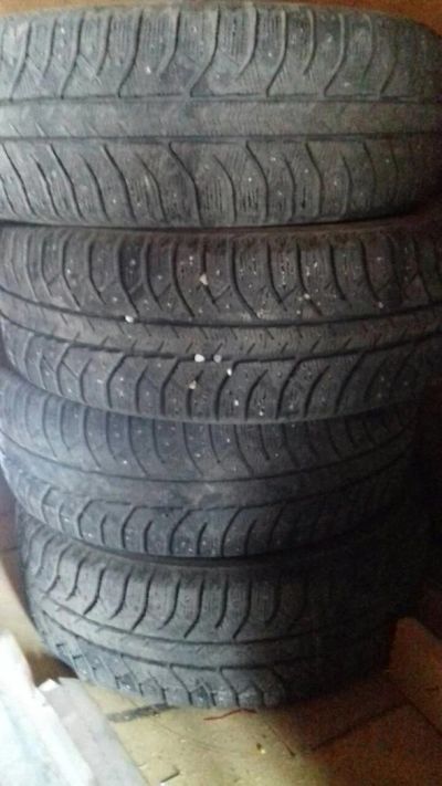 Лот: 10371590. Фото: 1. Покрышки зимние bridgestone 205... Шины