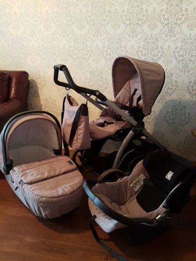 Лот: 15110064. Фото: 1. Коляска Peg perego 3 в 1. Коляски