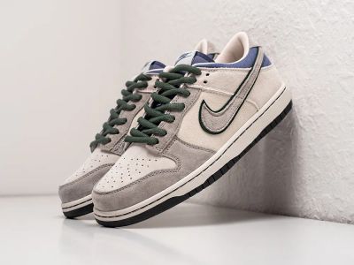 Лот: 24978232. Фото: 1. Кроссовки Nike SB Dunk Low. Кеды, кроссовки, слипоны