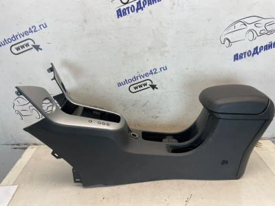Лот: 24004972. Фото: 1. Консоль между сидений Chevrolet... Двигатель и элементы двигателя