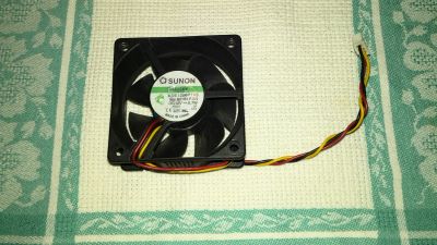 Лот: 15095620. Фото: 1. Вентилятор Sunon (12V DC, 6х6). Радиаторы, системы охлаждения