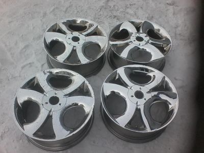 Лот: 4776429. Фото: 1. японские диски R17 pcd 5x114 хром. Диски