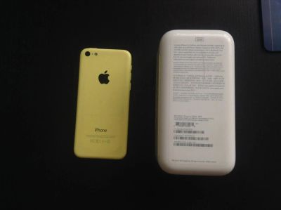 Лот: 9706463. Фото: 1. Iphone 5c 32Gb yellow. Смартфоны