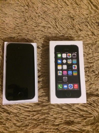 Лот: 10230557. Фото: 1. iPhone 5s 32gb. Смартфоны