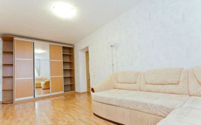 Лот: 2998337. Фото: 1. Мира 80. Комната в центре. Квартиры, студии