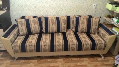 Лот: 6023620. Фото: 1. Диван с подушками. Диваны
