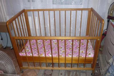 Лот: 981340. Фото: 1. Кроватка детская. Детские кровати и кроватки