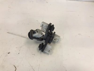 Лот: 21708650. Фото: 1. концевик двери SsangYong Actyon... Кузов