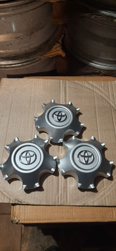 Лот: 18456605. Фото: 1. Колпачки Toyota Land Cruiser 127... Колпаки