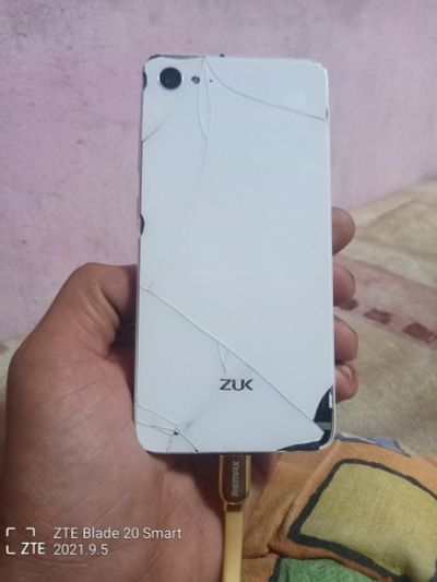 Лот: 18039691. Фото: 1. Zuk Z2 Plus 4/64. Смартфоны