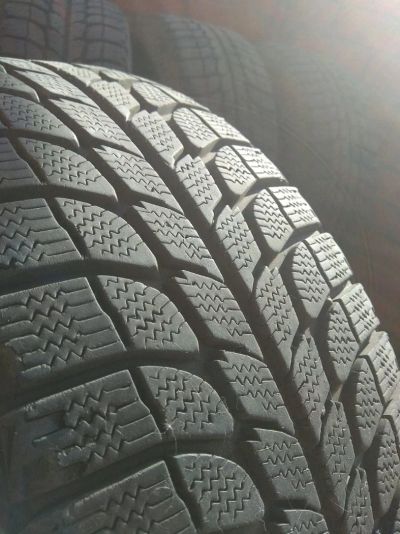 Лот: 14583913. Фото: 1. Зимние шины Michelin X-ICE 205... Шины