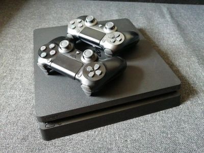 Лот: 17732347. Фото: 1. PlayStation 4 slim 500gb. Игры для консолей