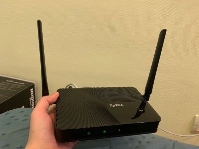 Лот: 17169150. Фото: 1. Wi-Fi роутер Zyxel Keenetic GIGA... Маршрутизаторы (роутеры)