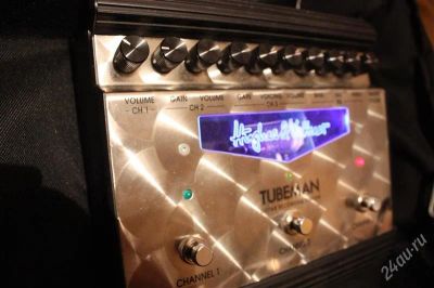 Лот: 1373081. Фото: 1. HUGHES&KETTNER Tubeman II Guitar... Гитарные эффекты и комбоусилители