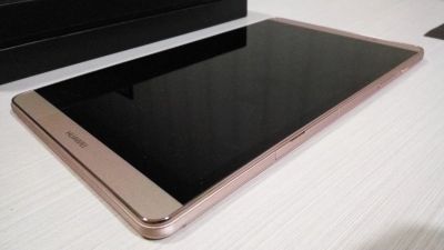 Лот: 8405101. Фото: 1. Крутой планшет. Huawei Mediapad... Планшеты