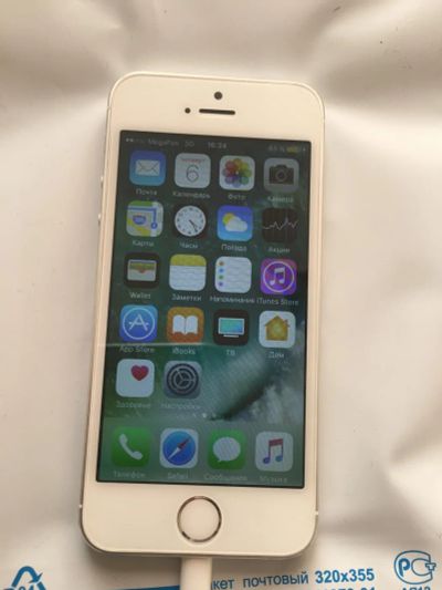 Лот: 9423303. Фото: 1. iphone 5s 16gb white lte. Смартфоны