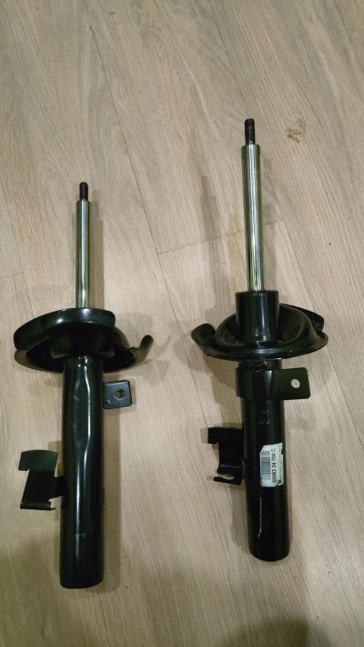 Лот: 19585799. Фото: 1. Стойки BBM2-34-700C Mazda 3. Ходовая, подвеска, рулевое управление