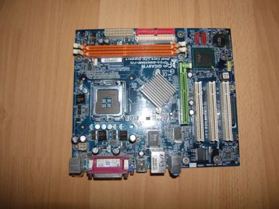 Лот: 3351836. Фото: 1. Gigabyte GA-8I865GME 775. Материнские платы